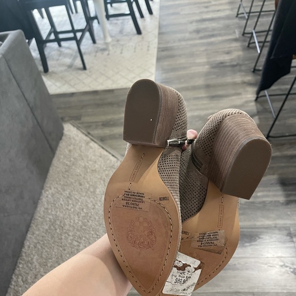 Taupe Vince Camuto booties - Picture 4 of 5